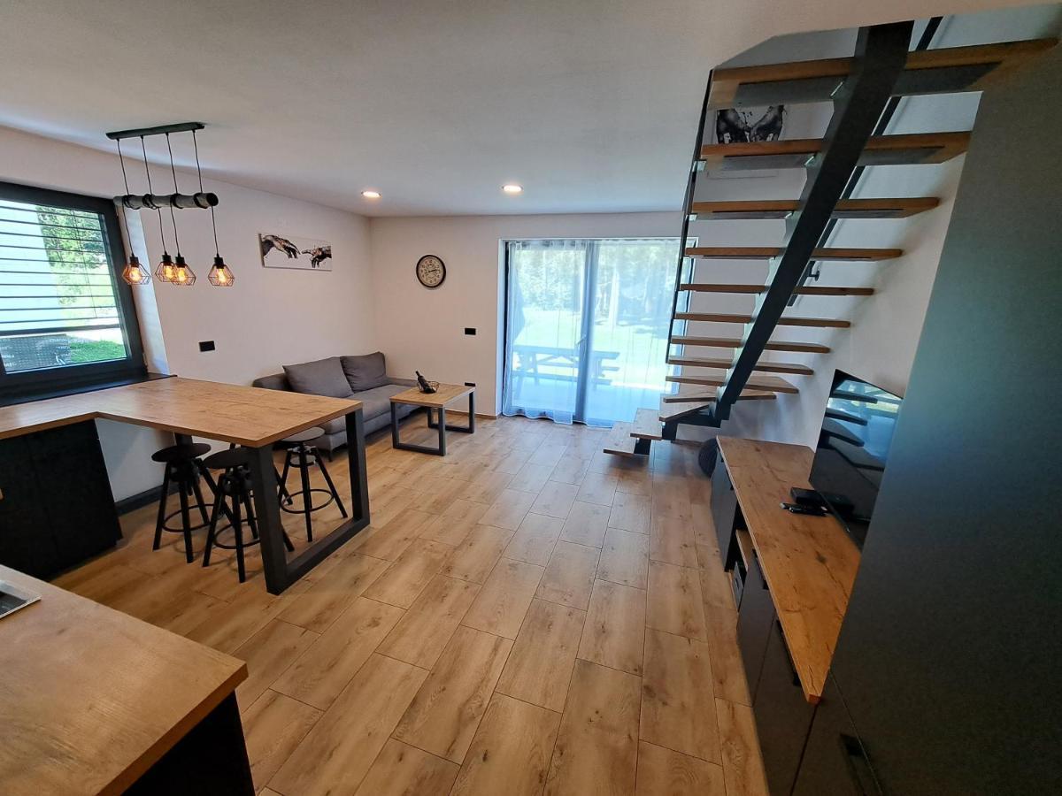 Riverside Apartma 2, Kranjska Gora Bagian luar foto